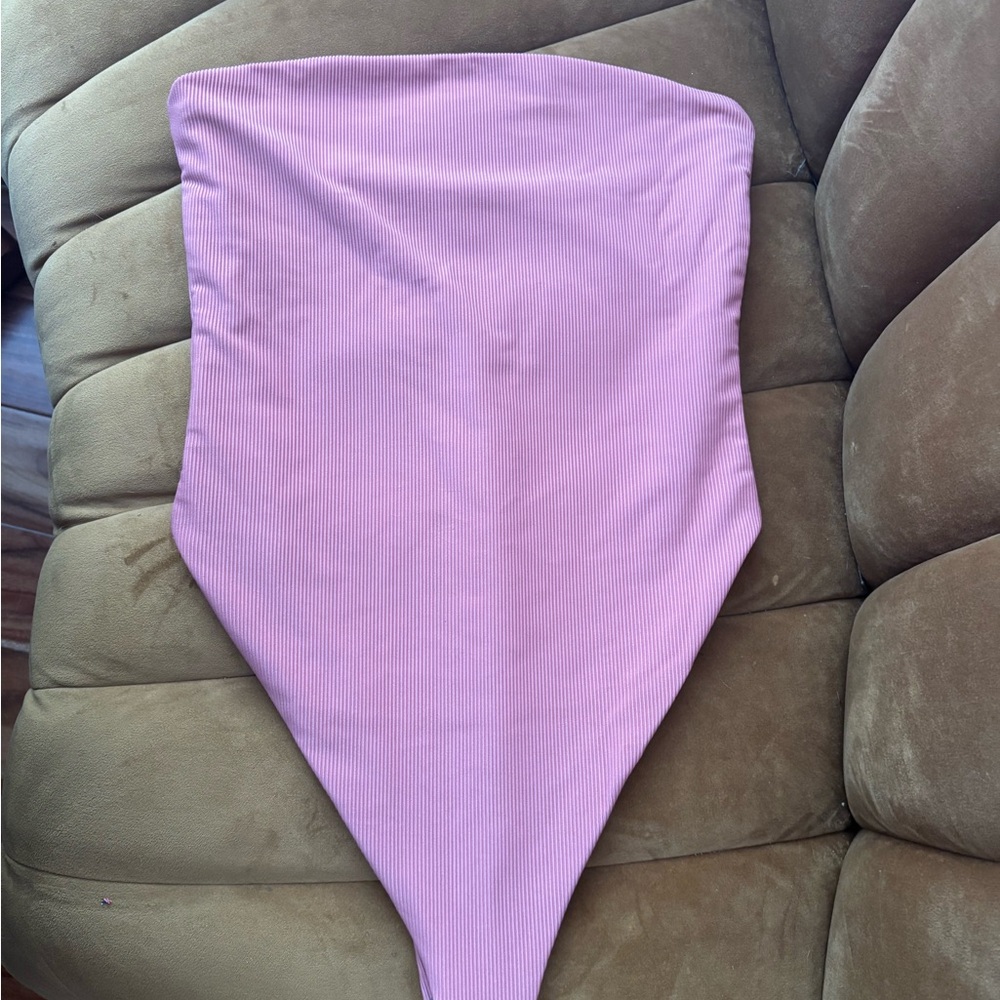 Skatie Mauve Ribbed One Piece Bathing Suit Size M. NWT